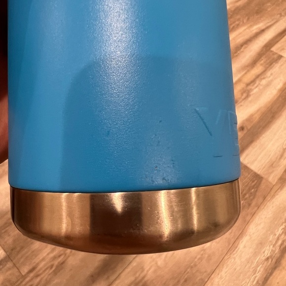 YETI Rambler Vacuum Bottle - 26 fl. oz.  Tahoe Blue.  HTF.  No returns accepted. - Picture 5 of 12